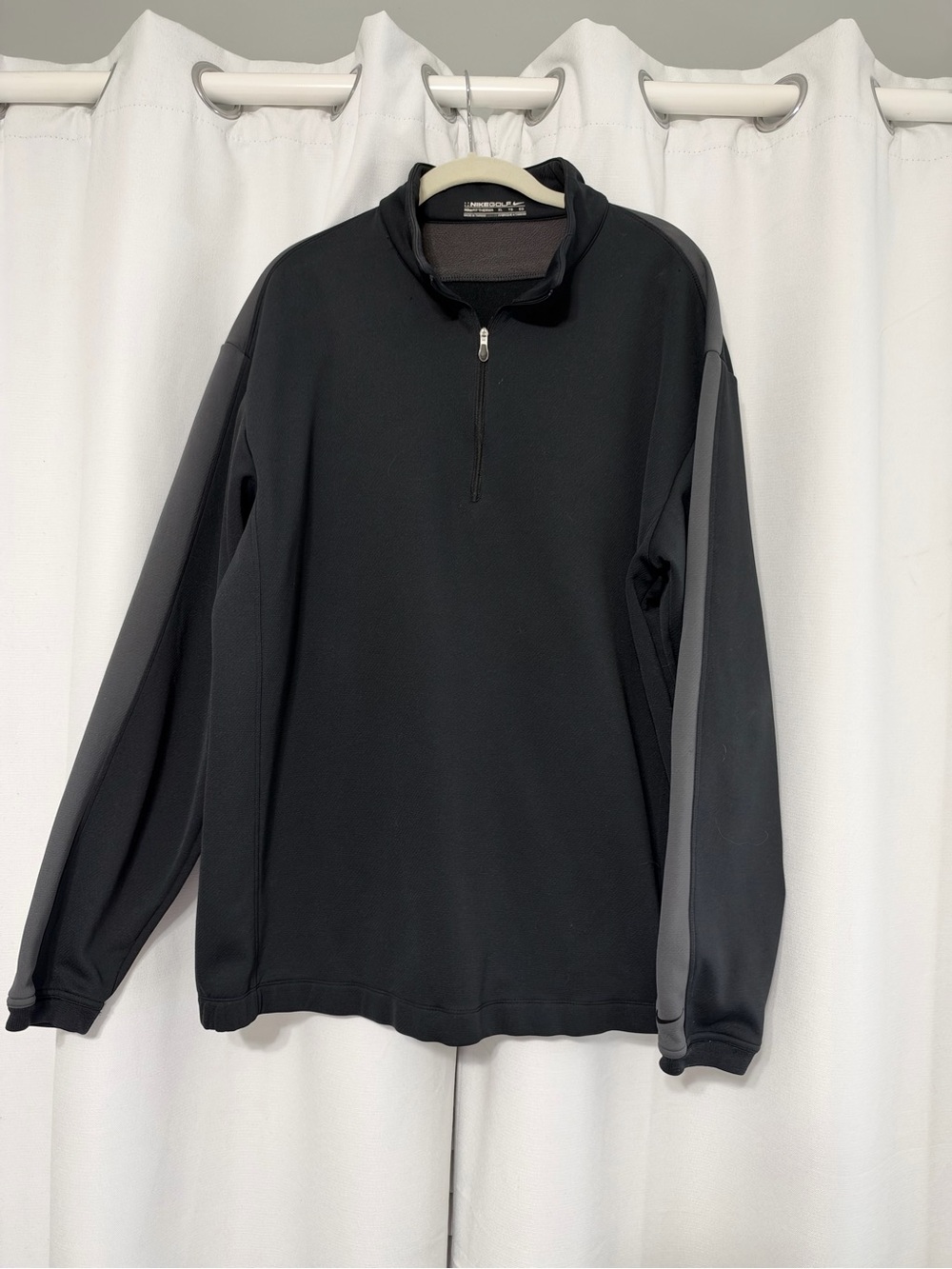 Nike Men's Black and Charcoal Half-Zip Sweater